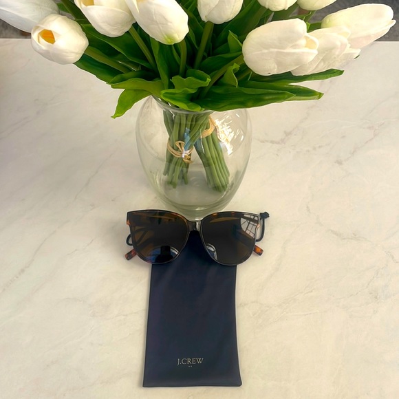 J. Crew Accessories - LIKE NEW J. Crew Sunglasses
